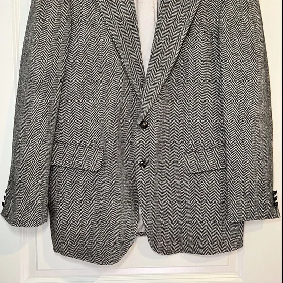 VINTAGE Tweed Sport Coat Blazer 100% Virgin Wool Black Cream Heritage Style 44